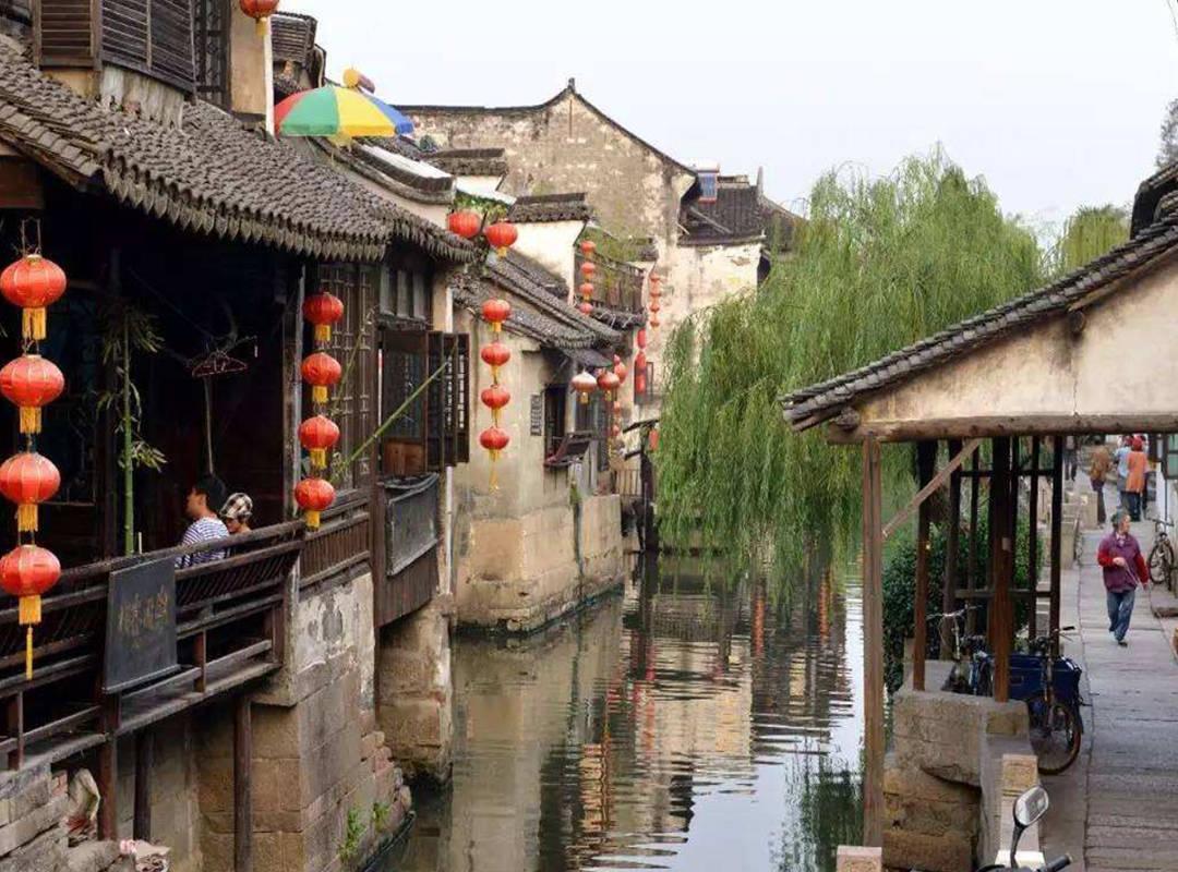 李心婷闪耀夺目 艺术无限，获奖《年度亚洲最佳青年艺术家》